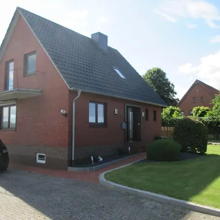 Petersen, Koehn Apartament